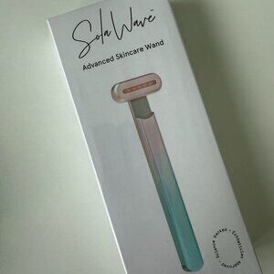 Solawave  Renewal Skincare Wand with Red Light Therapy | NEW IN SEALED BOX